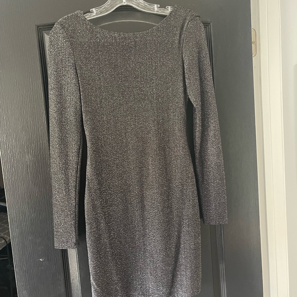 Elegant Gray Long Sleeve Dress